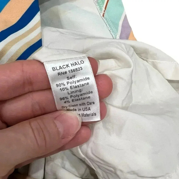 Black Halo Jodee Mini Dress in Frosty Striped Sheath Dress 12 - Picture 9 of 10